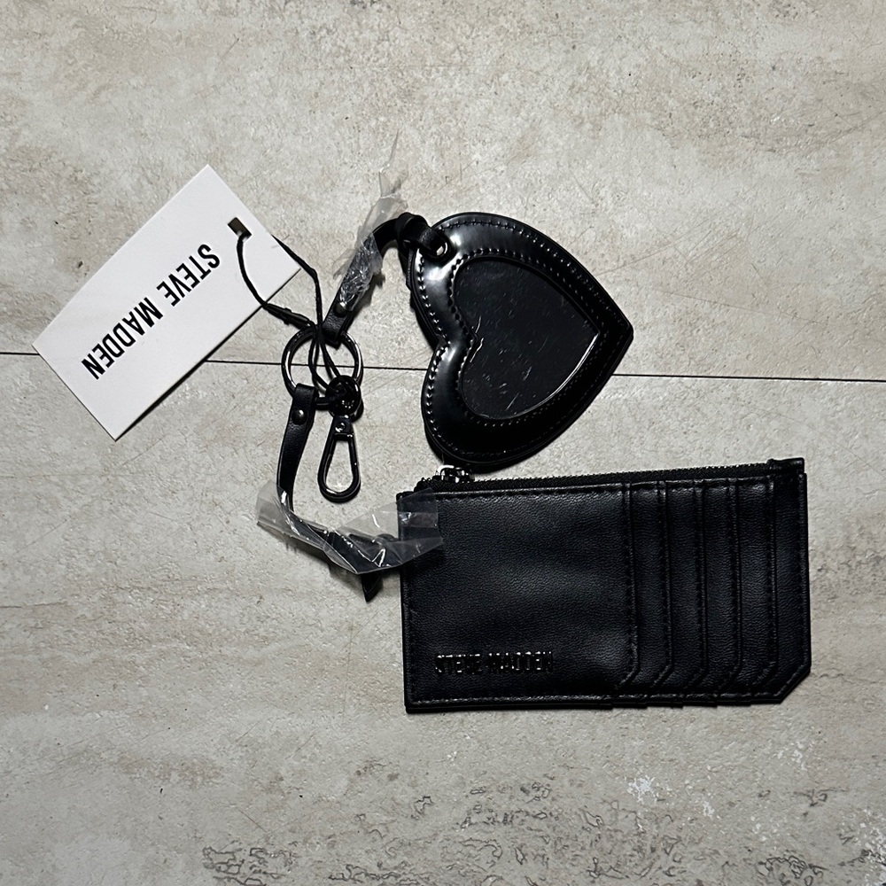 Steve Madden Black Card Holder with Heart Keychain